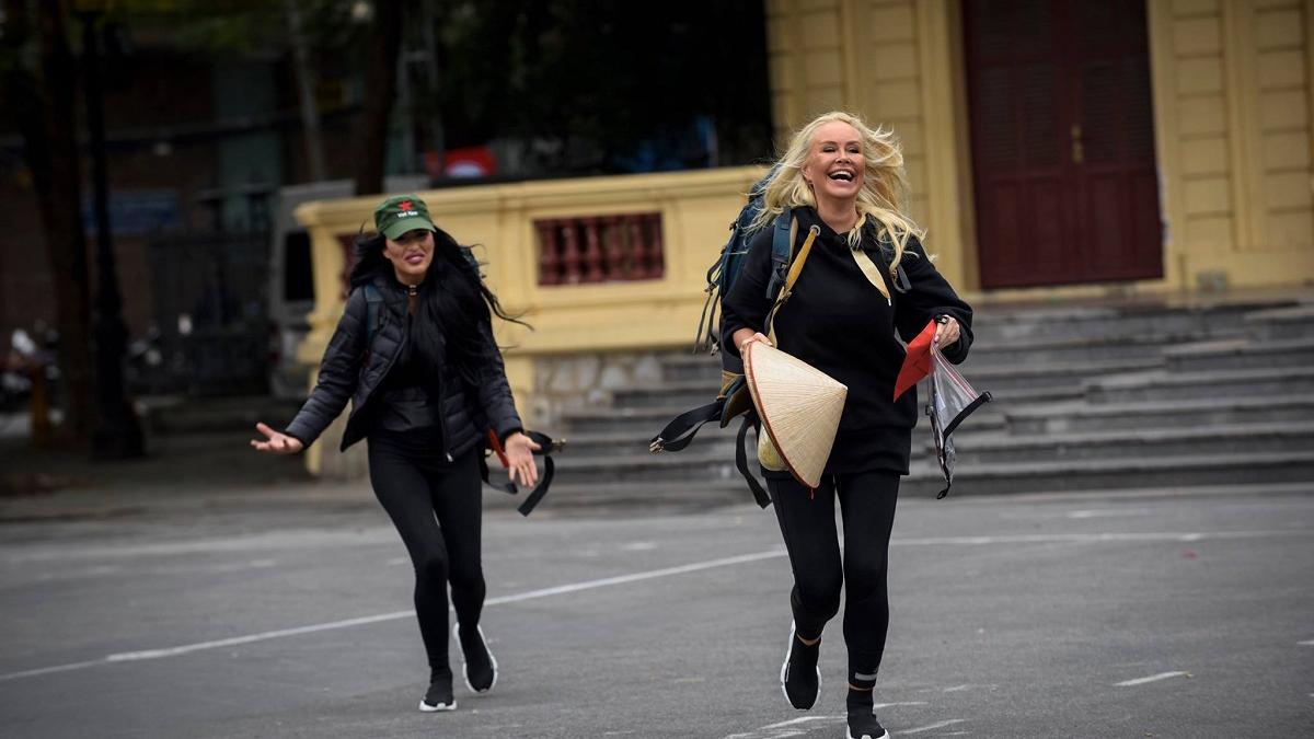 Ce le lipseşte Vicăi și Danielei Crudu, aflate la mii de kilometri de casã,  la filmãrile pentru “Asia Express”