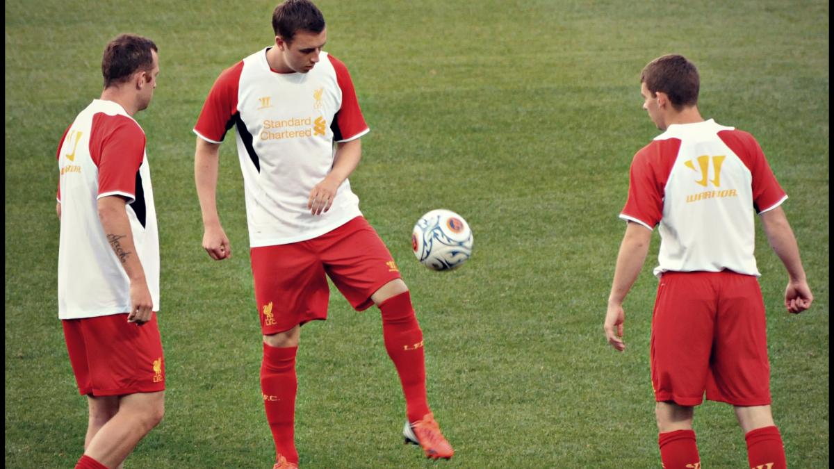 Jon Flanagan, fundașul de la Liverpool, pus sub acuzare pentru agresiune