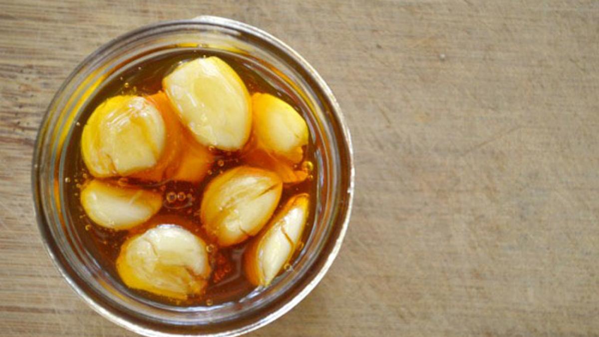 Cura de slabire cu usturoi nu necesită o dietă strictă