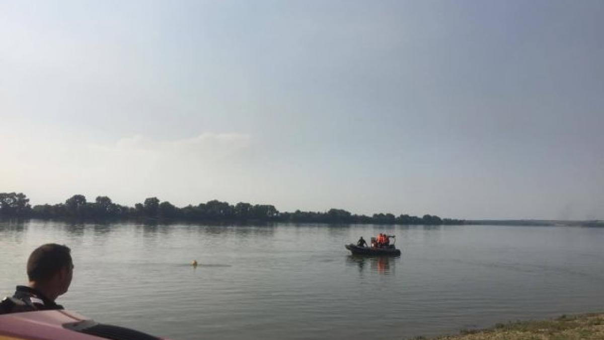 Descoperire lugubră pe un lac din Mureș