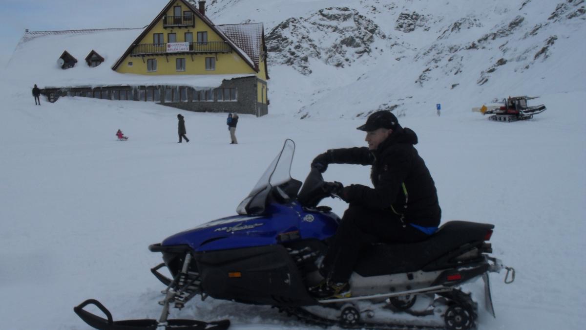 Ministrul Turismului a căzut cu snowmobilul, la Bâlea Lac