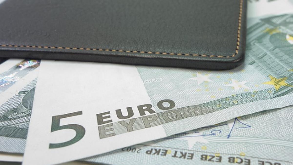 Madridul evaluează la un miliard de euro costul crizei catalane