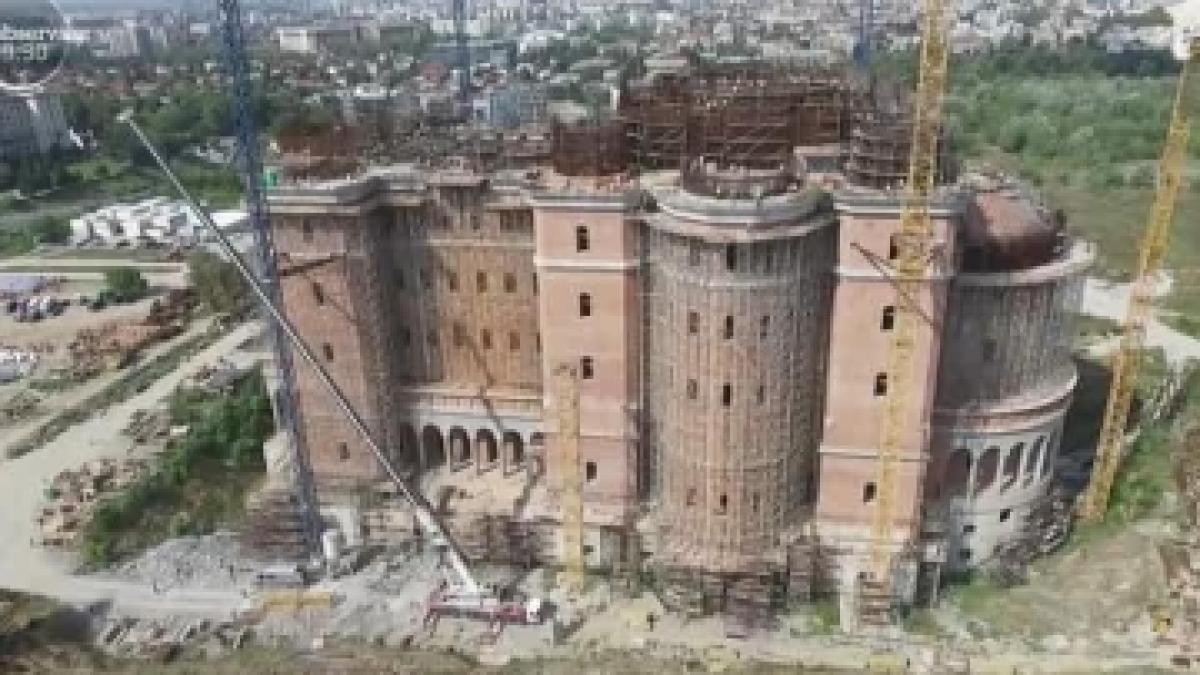 Catedrala Mîntuirii Neamului  va fi sfinţită în acest an