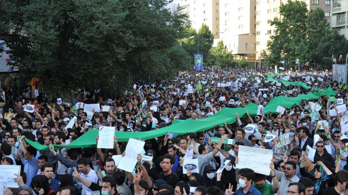 Proteste Iran: Ședință specială a parlamentului