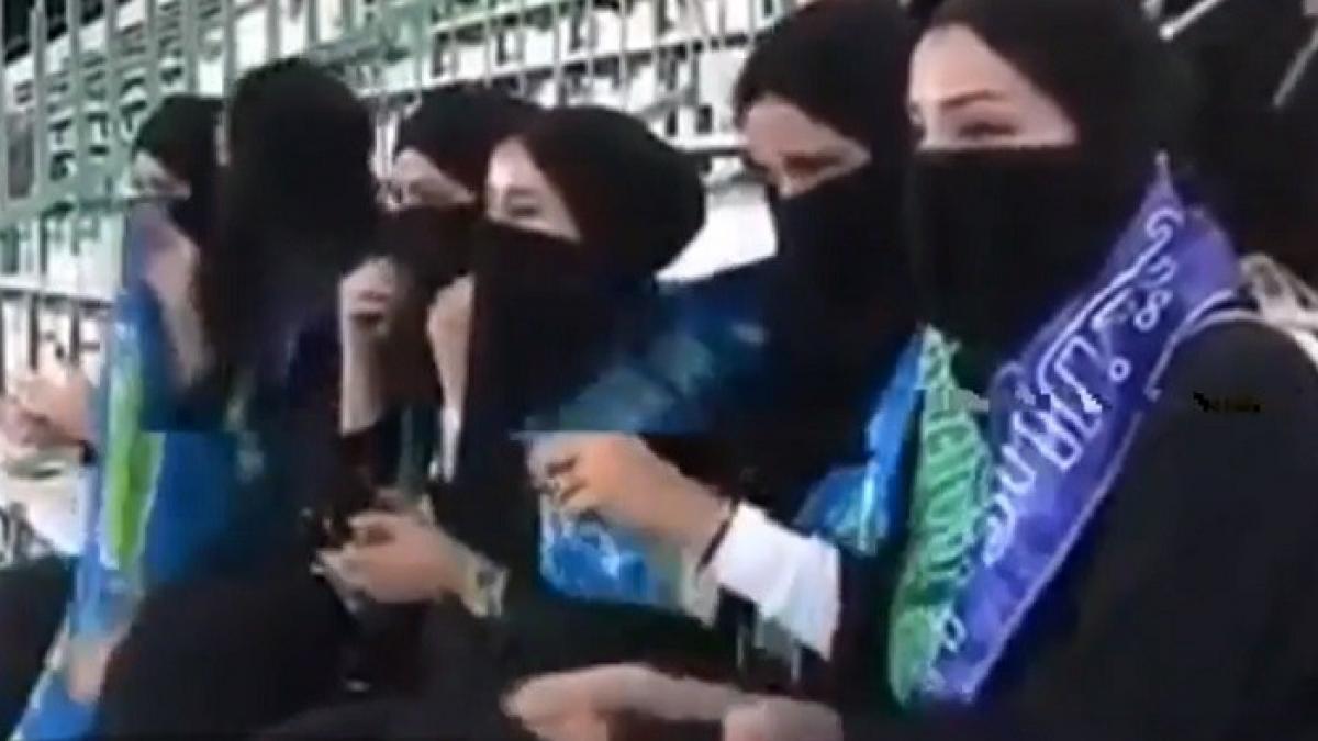 Veste şoc! Femeile din Arabia Saudită vor fi lăsate în această lună să asiste pentru prima dată la meciuri de fotbal