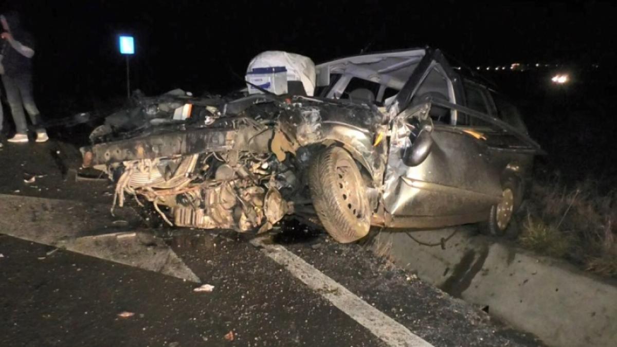 Accident teribil pe DN1, la ieşirea din Codlea! Un şofer a fost aruncat prin parbriz!