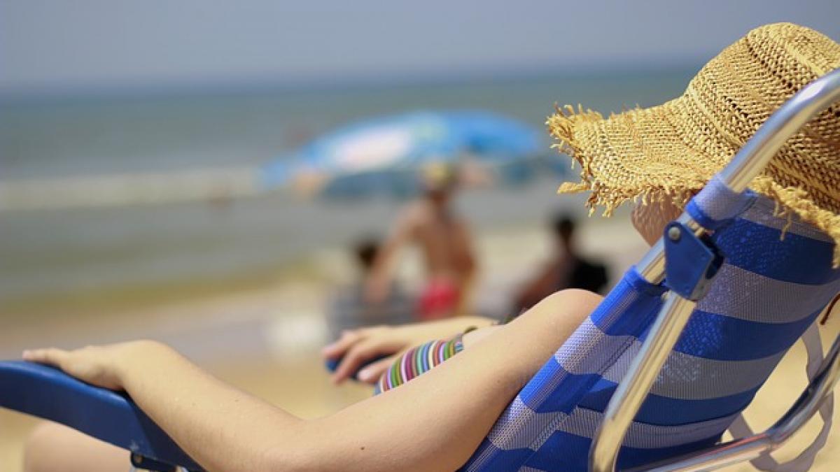 Agentia de turism TUI cauta colaboratori de profesie "haimana"