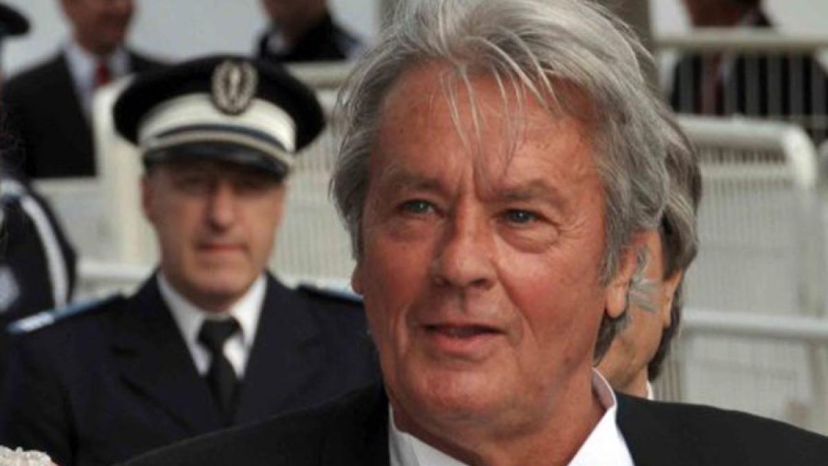 Alain Delon face următorul pas și trece la organizarea propriilor sale funeralii