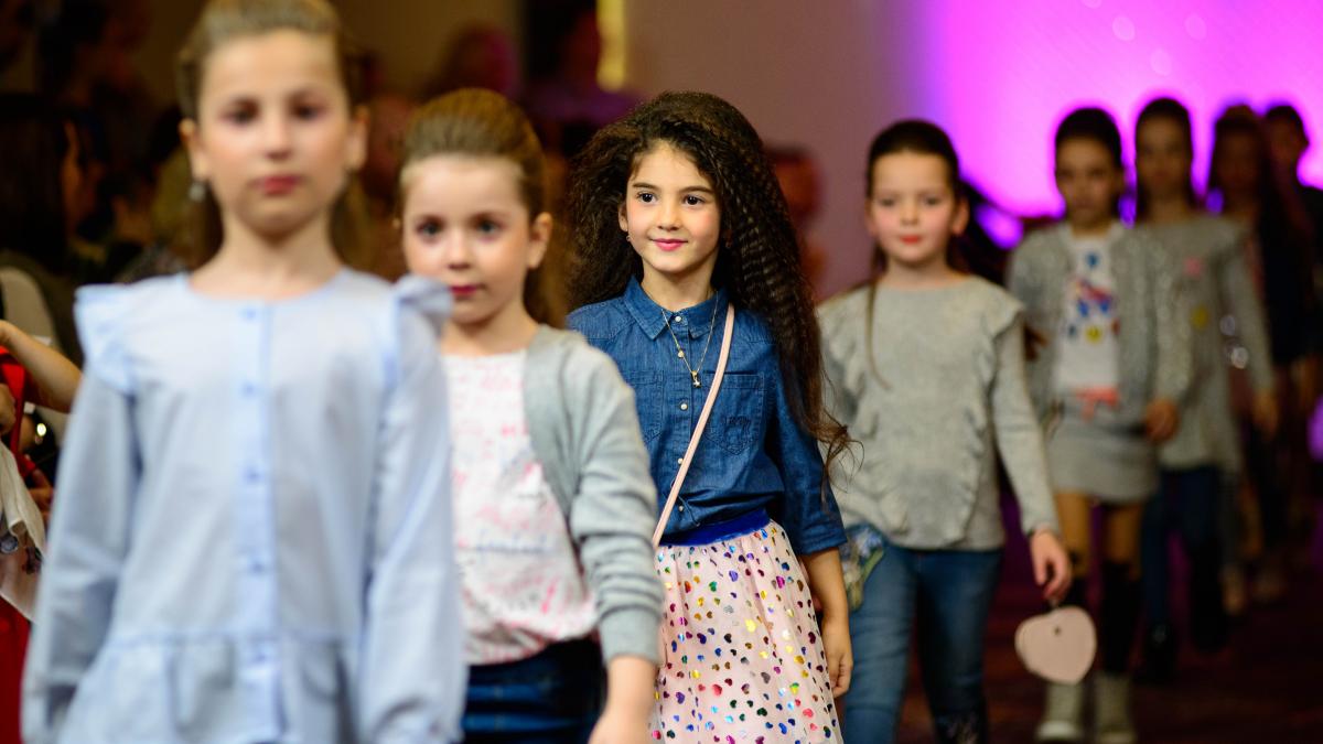 Designerii pariază pe lumea modei pentru copii