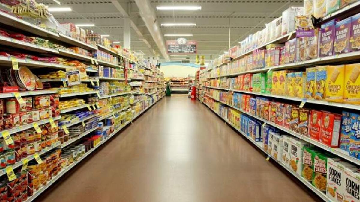 Programul supermaketurilor, oficiilor poştale şi al băncilor de 24 ianuarie