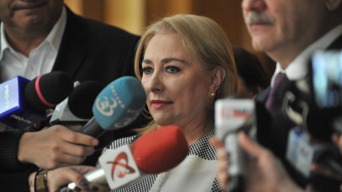 Viorica Dăncilă: După ce voi fi învestită premier, voi vedea ce soluţii se impun ca oamenii să nu mai protesteze