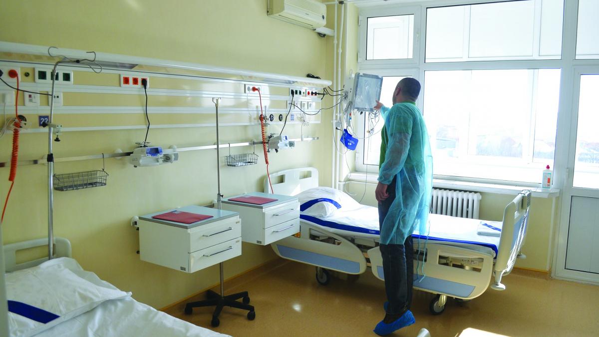 Patru români ucişi de gripă. Legătura dintre viroză şi infarct