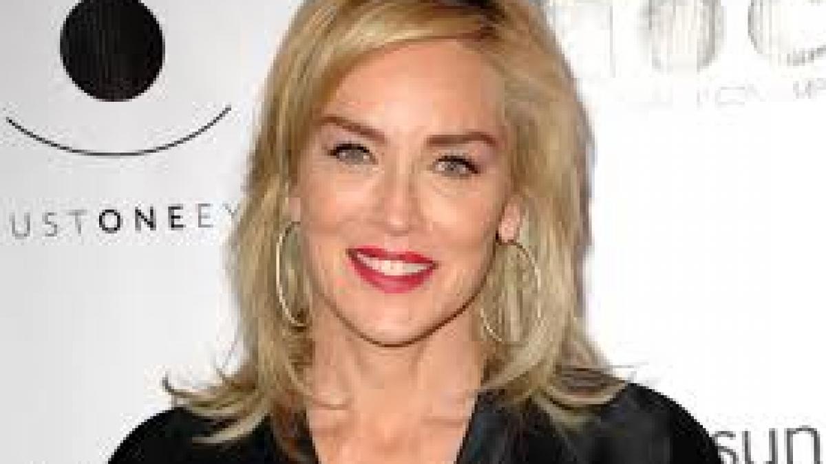 Actriţa Sharon Stone speră ca producătorul Harvey Weinstein să ajungă la închisoare 
