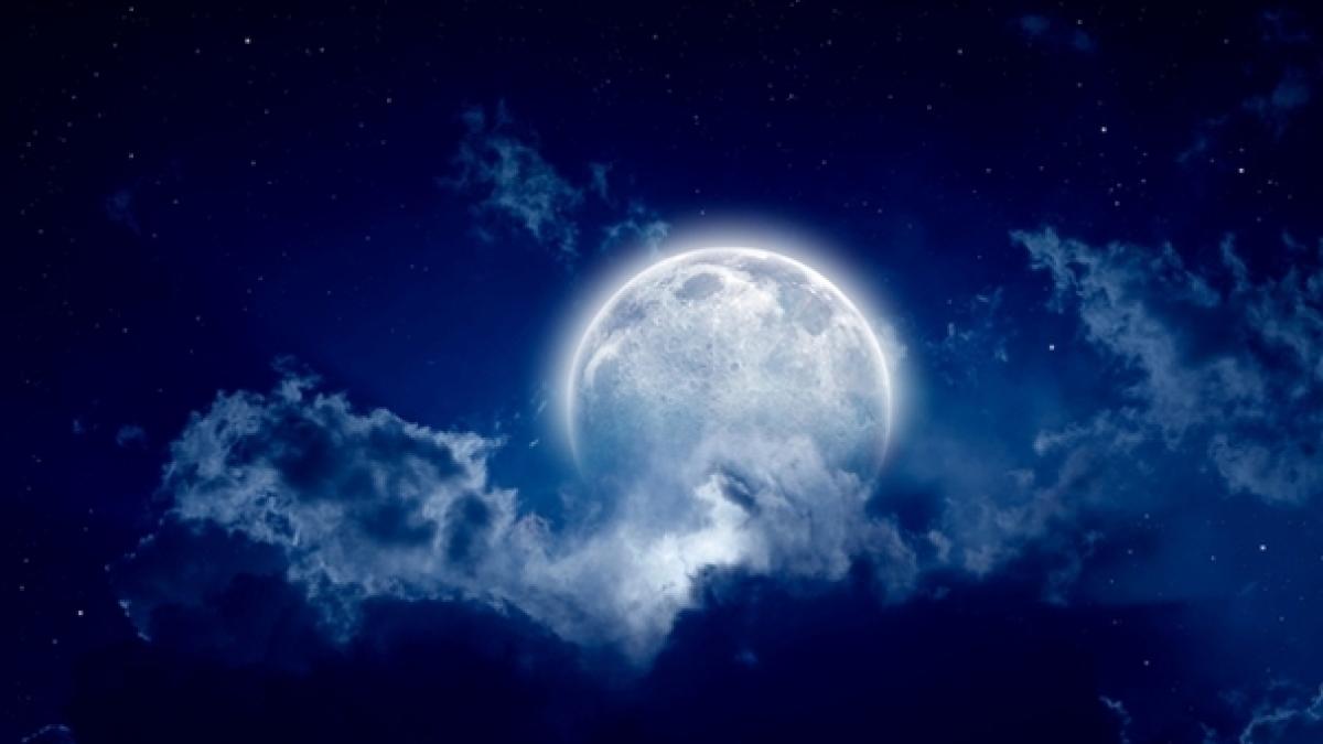 Milioane de persoane aşteaptă miercuri eclipsa totală de Lună &quot;albastră&quot;