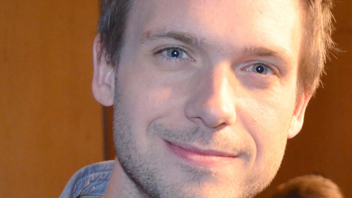 Patrick J Adams părăseşte serialul Suits