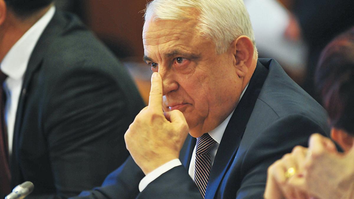 Anecdote şi averi din trecutul miniştrilor lui Dăncilă
