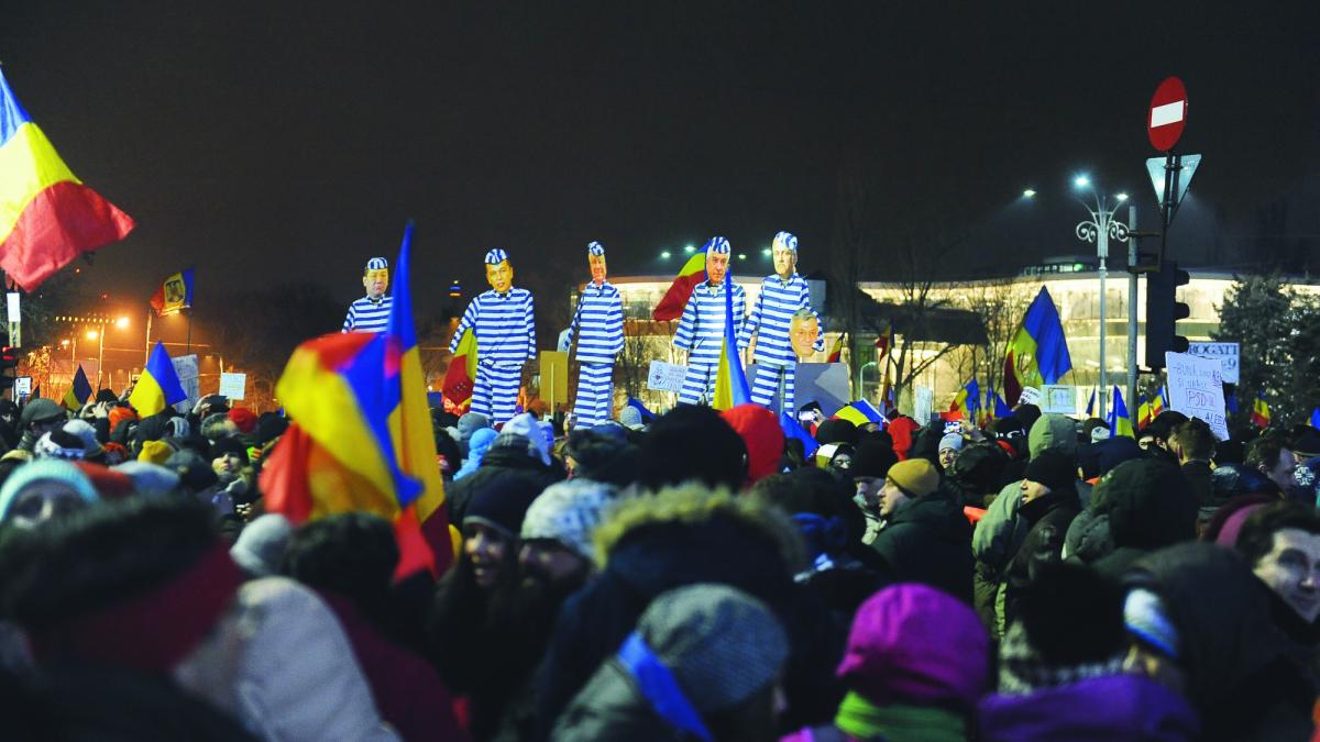 Plângere la Bruxelles pentru Macovei