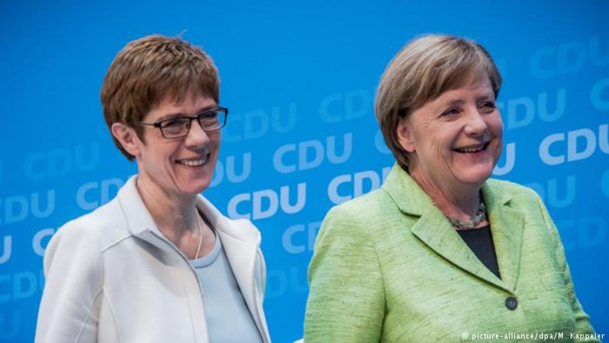 Cine este "mini-Merkel", se intreaba Financial Times