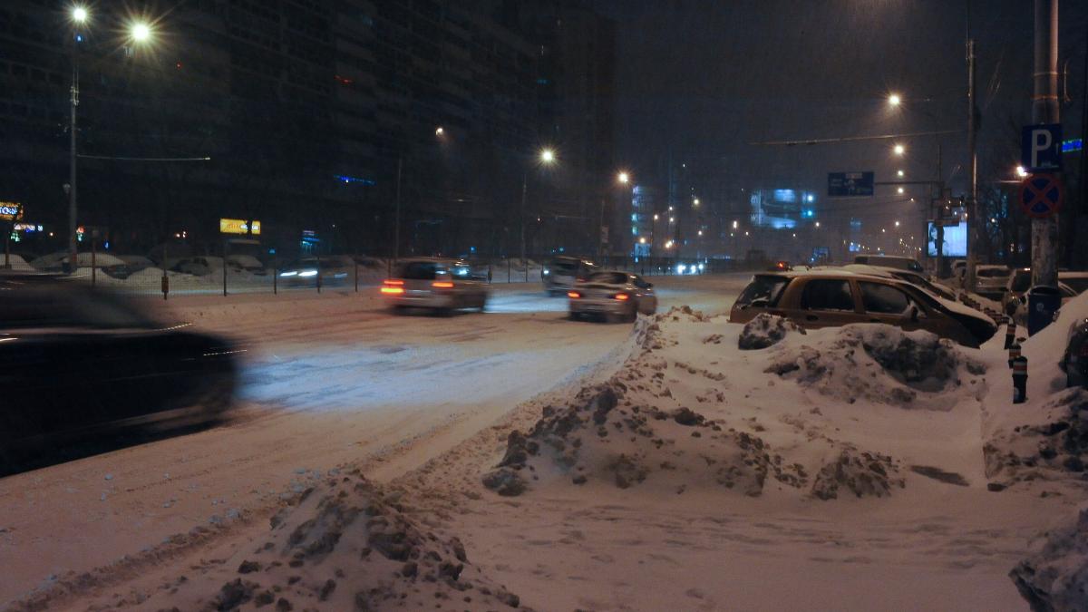 Gerul şi ninsorile vor persista în Bucureşti, în următoarele zile; temperaturi de minus 18 grade Celsius la periferie