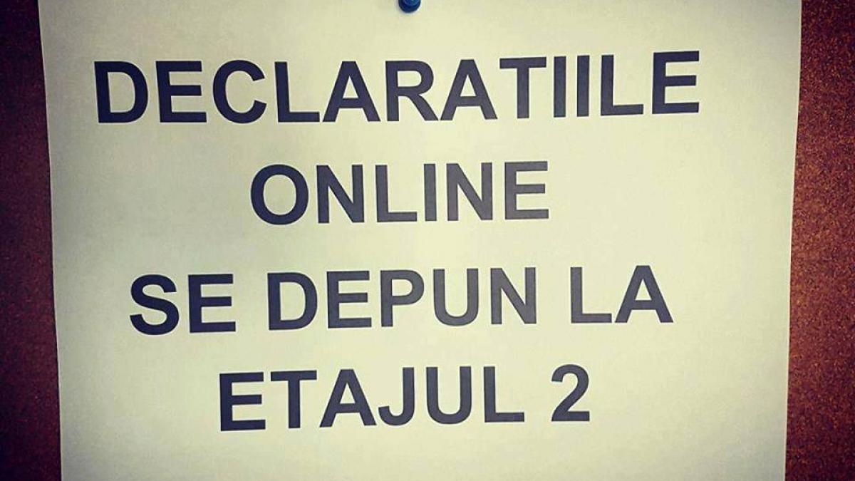Eugen Teodorovici s-a convins că expresia ''formularele online se depun la etajul 2'' nu este o glumă