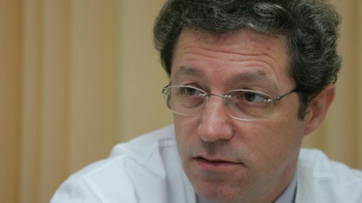 Adrian Streinu-Cercel cere Ministerului Sănătăţii ca testarea pentru hepatită, HIV şi SIDA să fie obligatorie 