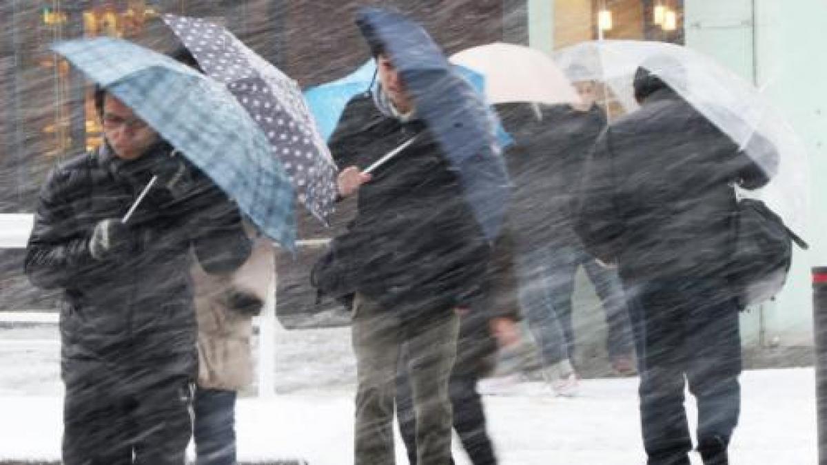 Cod galben de vânt puternic în judeţele Mehedinţi, Olt şi Dolj, până la 17:00 