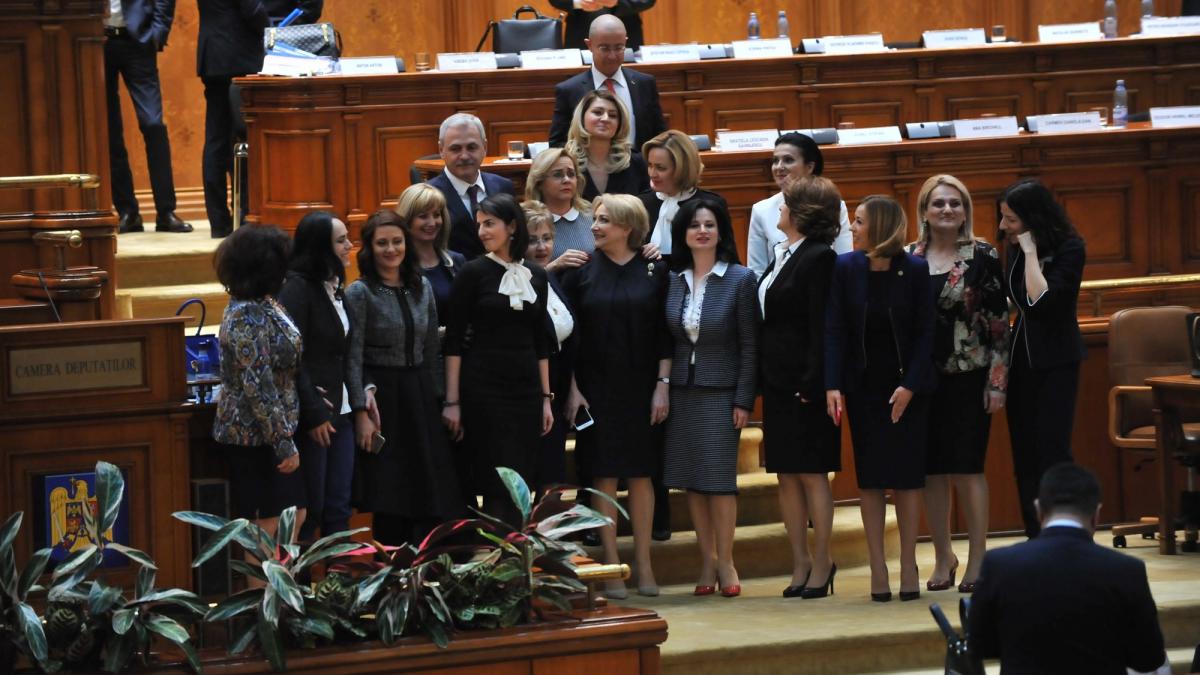 Conducerea PSD, aleasă după regulile lui Dragnea şi ale „amazoanelor” lui