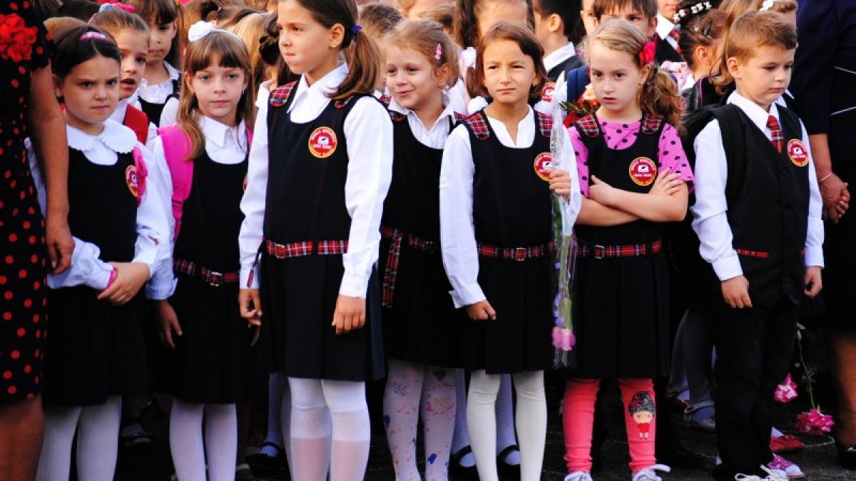 Drepturile copilului, învăţate la şcoală