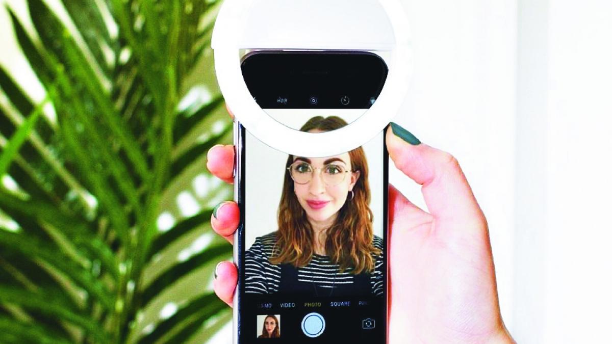 Lumina specială pentru selfie