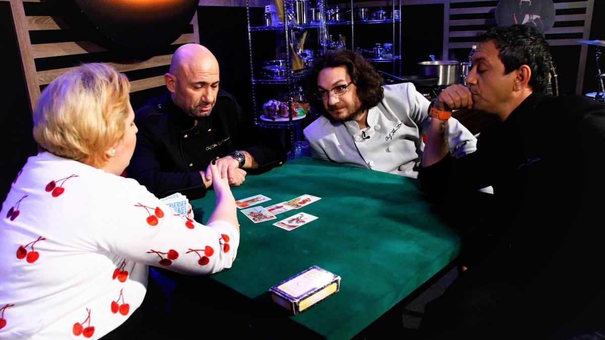 O concurentă a ghicit în cărțile de tarot  care dintre chefi va câștiga sezonul 5 ,,Chefi la cuțite”
