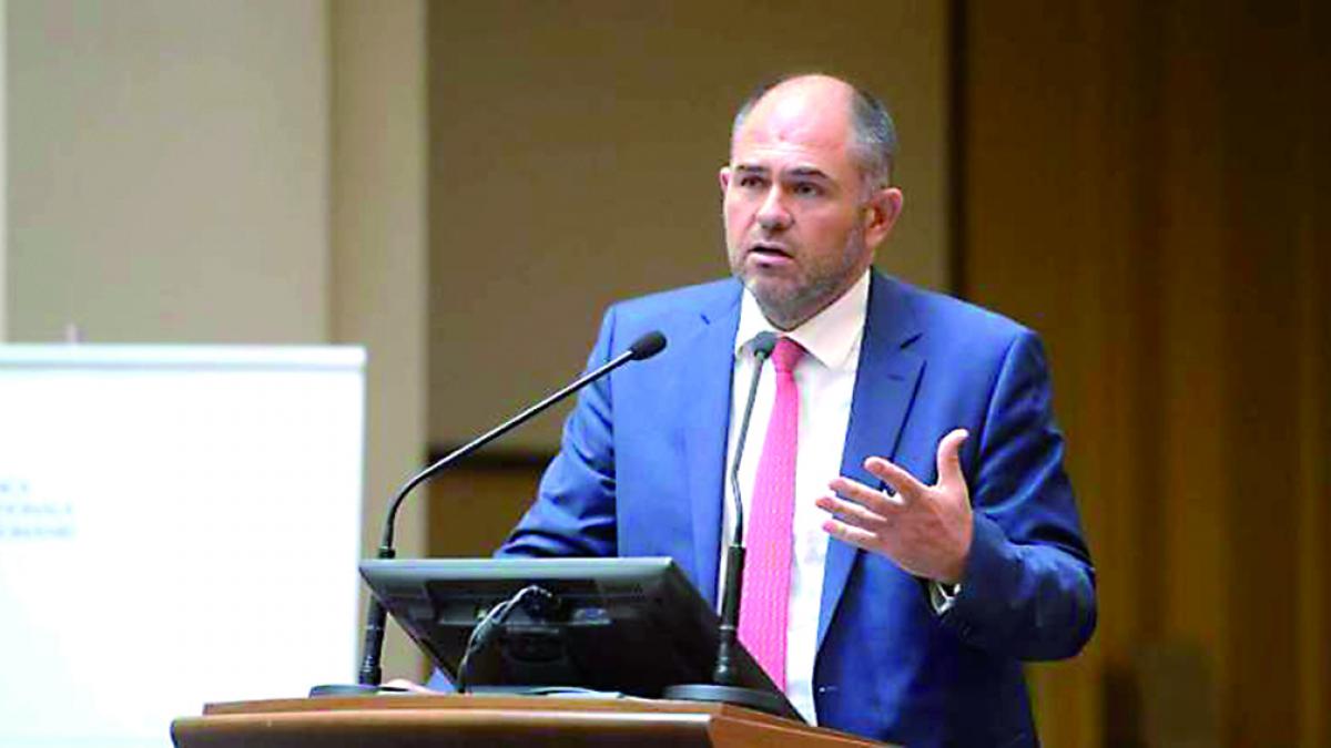 Plafonarea restrânge creditul