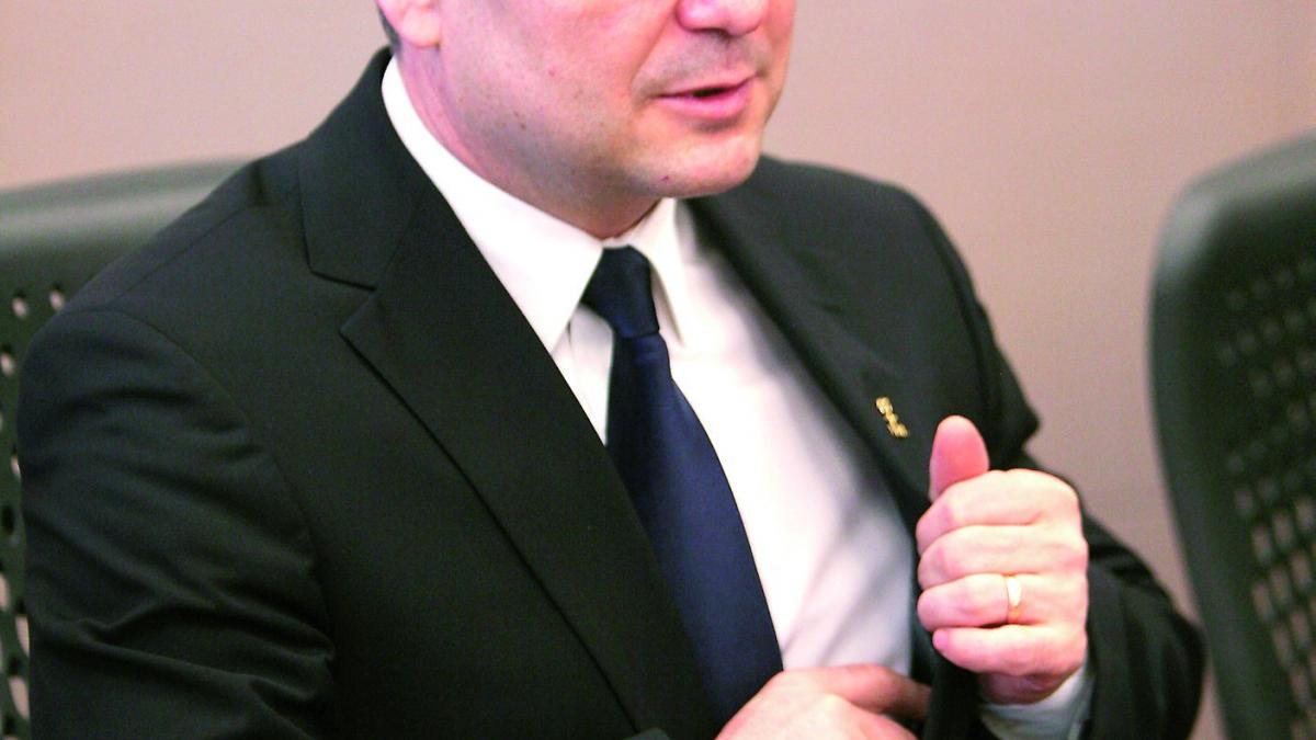 No, Curtea de Conturi latră, firmele lui Boc trec