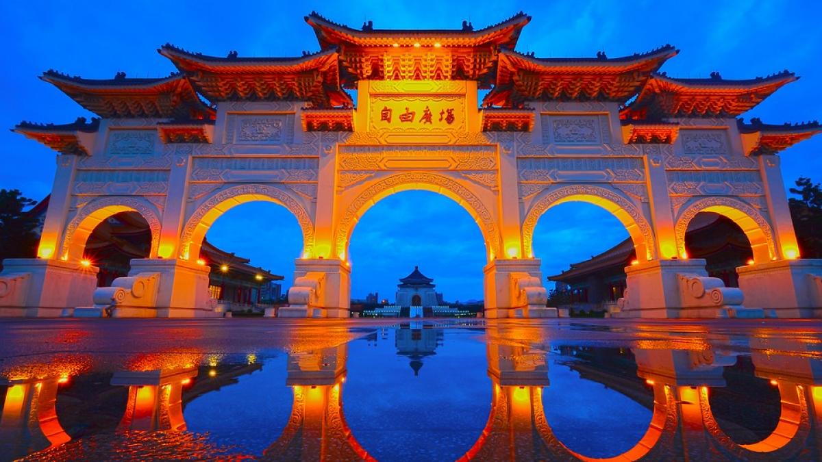 China cere SUA să-și „corecteze greșeala” cu privire la Taiwan