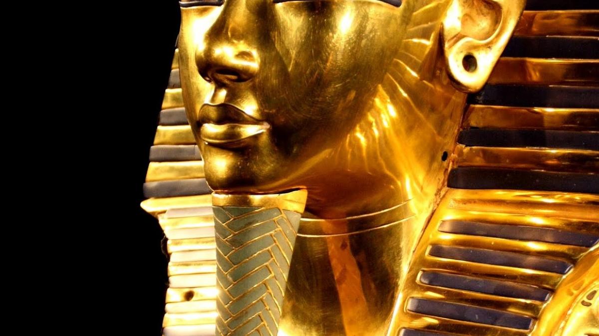 Masca lui Tutankhamon la Bucureşti