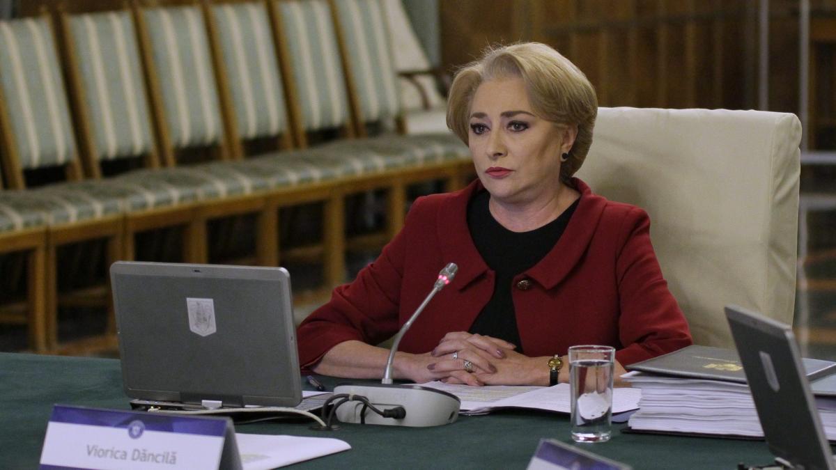 Dăncilă îi cere socoteală lui Juncker