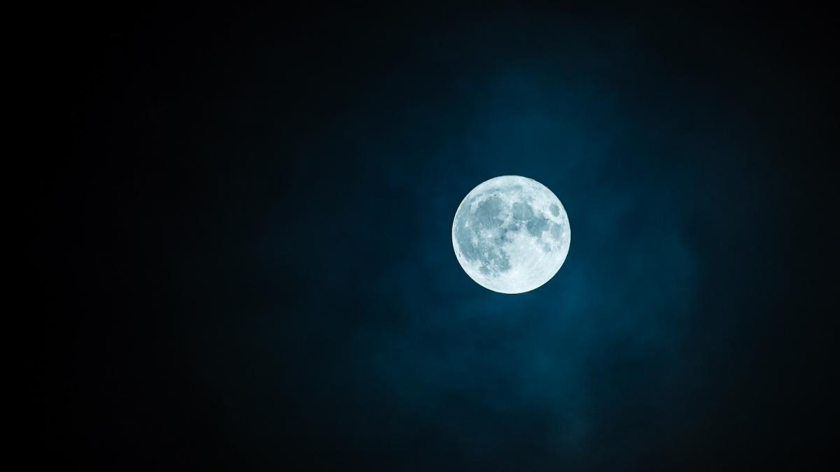 Luna albastră de sâmbătă va fi ultima până în 2020