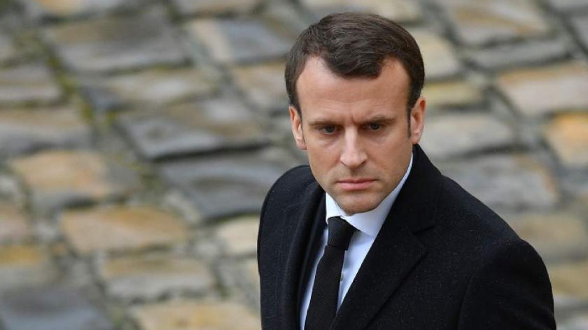 Emmanuel Macron vrea să diminueze numărul de parlamentari cu 30%