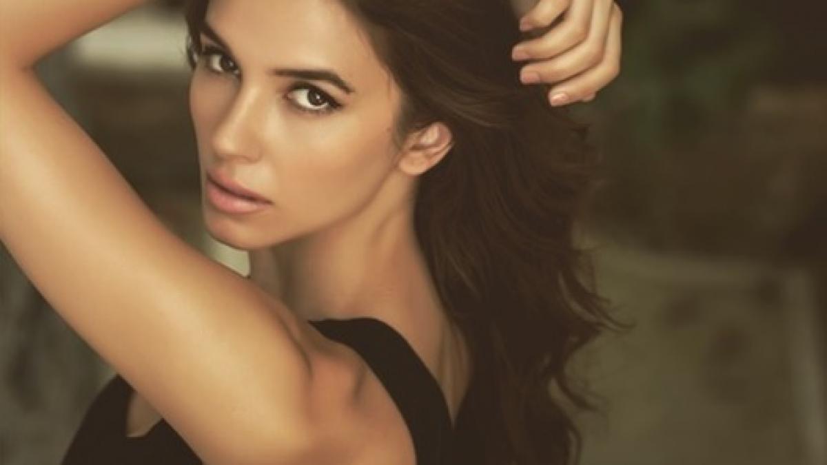 Leyla Lydia Tuğutlu (protagonista din “Inima orașului”), Miss la 19 ani, actriță de succes în prezent