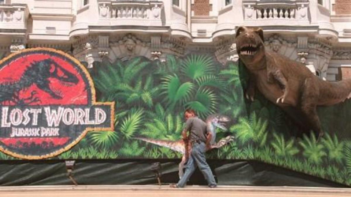 Steven Spielberg confirmă că ''Jurassic World 3'' va fi regizat de Colin Trevorrow  