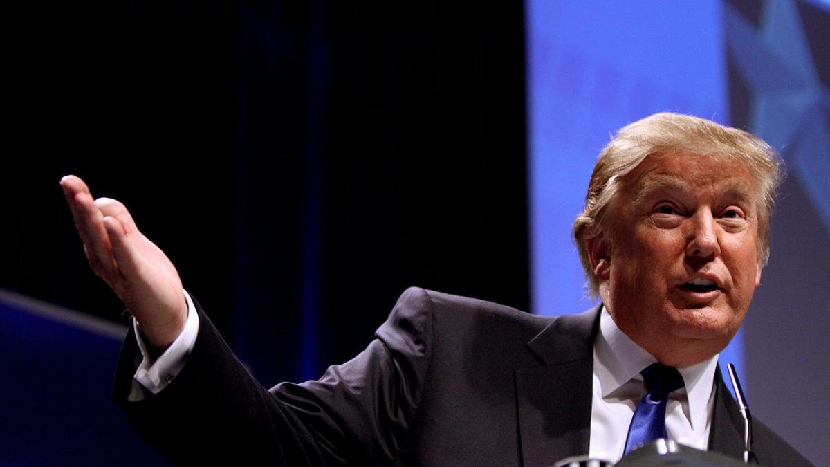 Donald Trump este mandru de atitudinea luata fata de Rusia