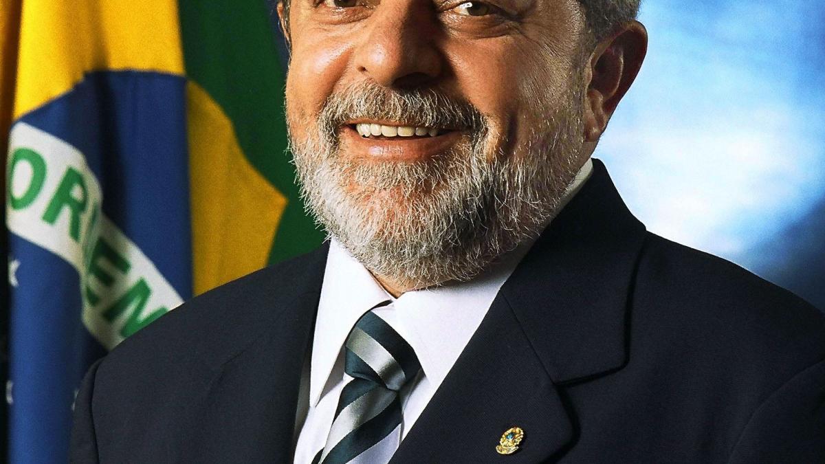 Fostul preşedinte al Braziliei ajunge după gratii