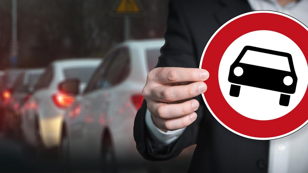 Comisia Europeană vrea să interzică aceste automobile. Trei milioane de mașini din România ar putea fi vizate