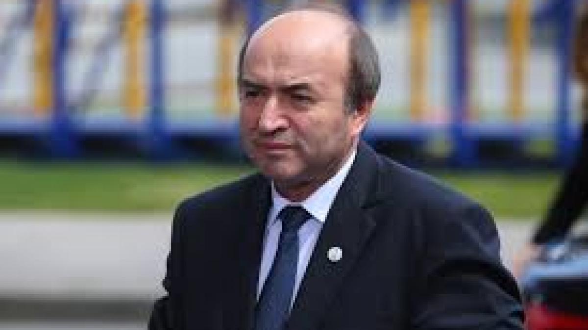 Tudorel Toader anunță că marți va face publice documentele despre situația Penitenciarului Iași