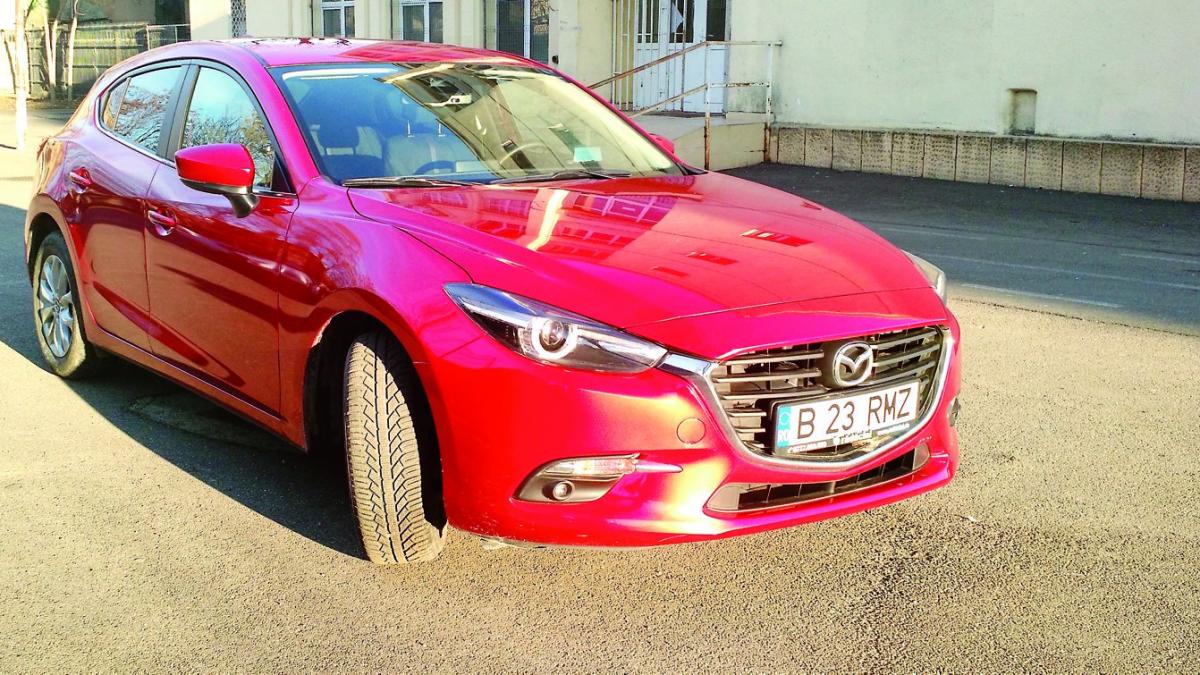 Sportivă japoneză cu motor clasic