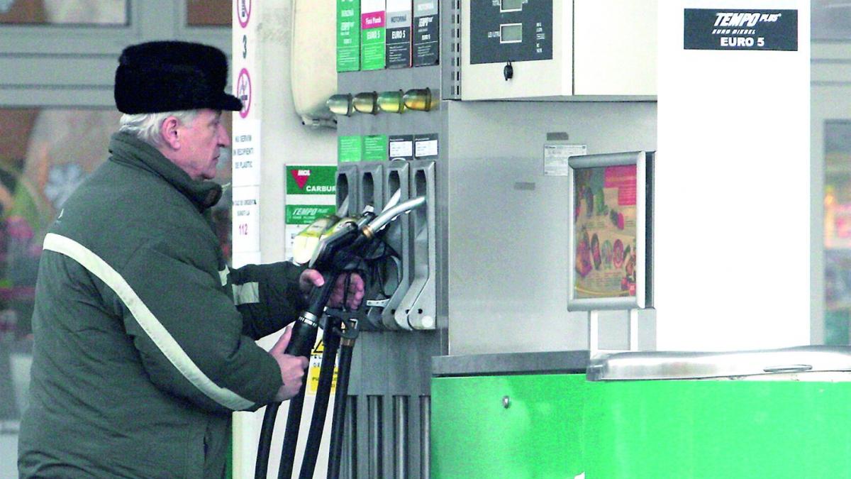 De la Bruxelles, preţurile carburanţilor se văd mici, de la Bucureşti foarte mari