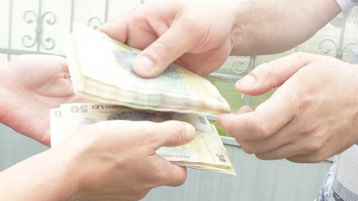 Caz șocant la Dolj! Un bărbat a fost înşelat cu peste 4.000 lei de o tânără, prin intermediul unei reţele de socializare 