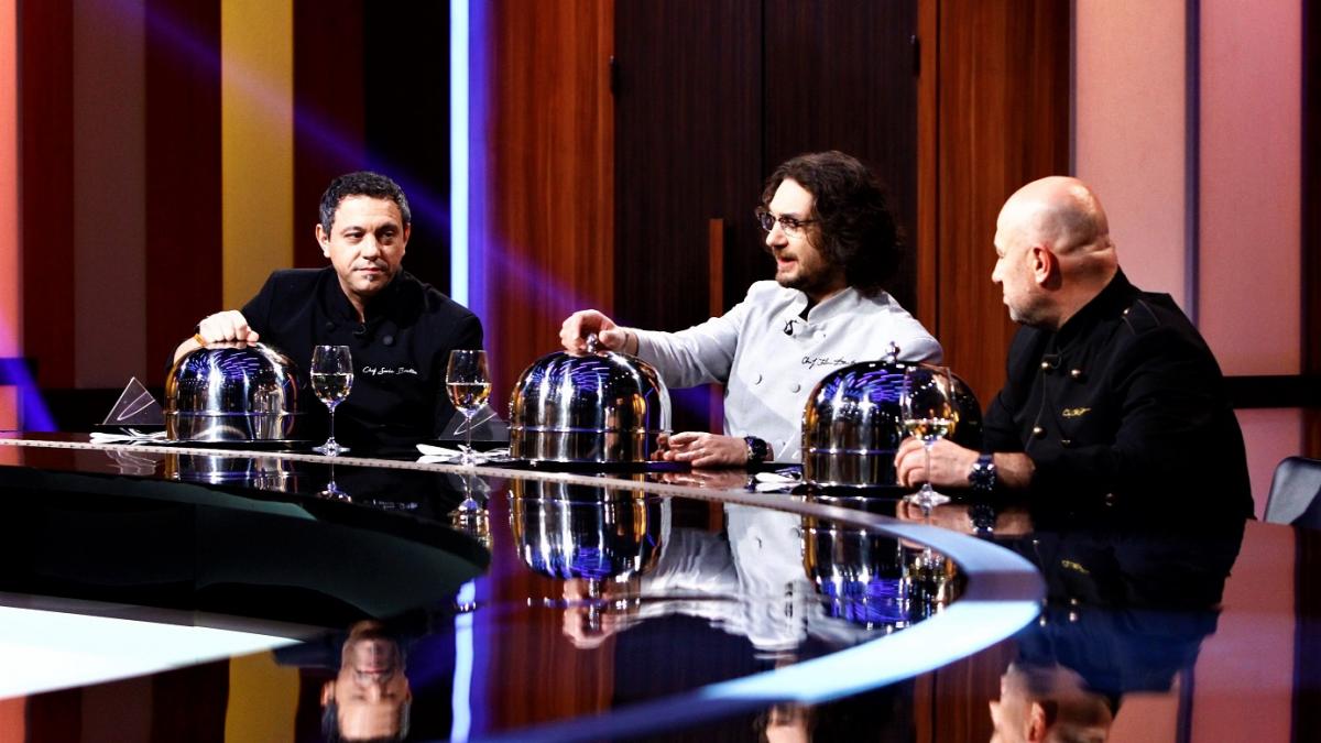 Un filipinez face spectacol la „Chefi la cuțite”:  „În spatele ușilor sigur este un fan Asia Express”
