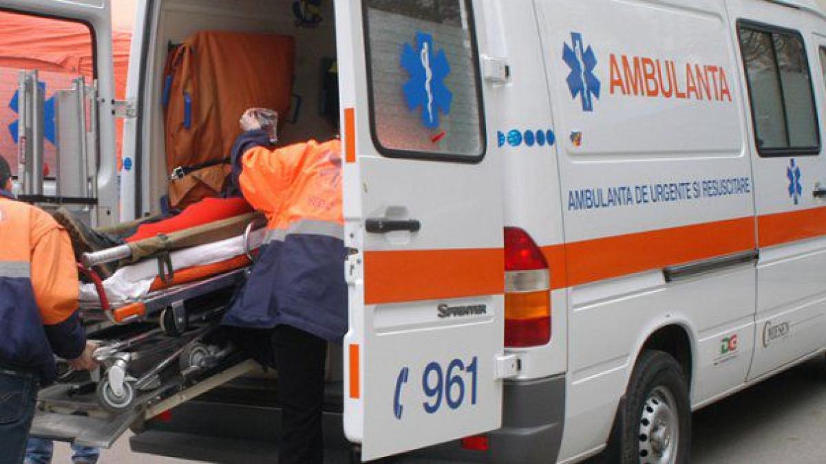 Tragedie în Vâlcea! Un bărbat care consolida o casă a murit prins sub un zid ce s-a prăbuşit