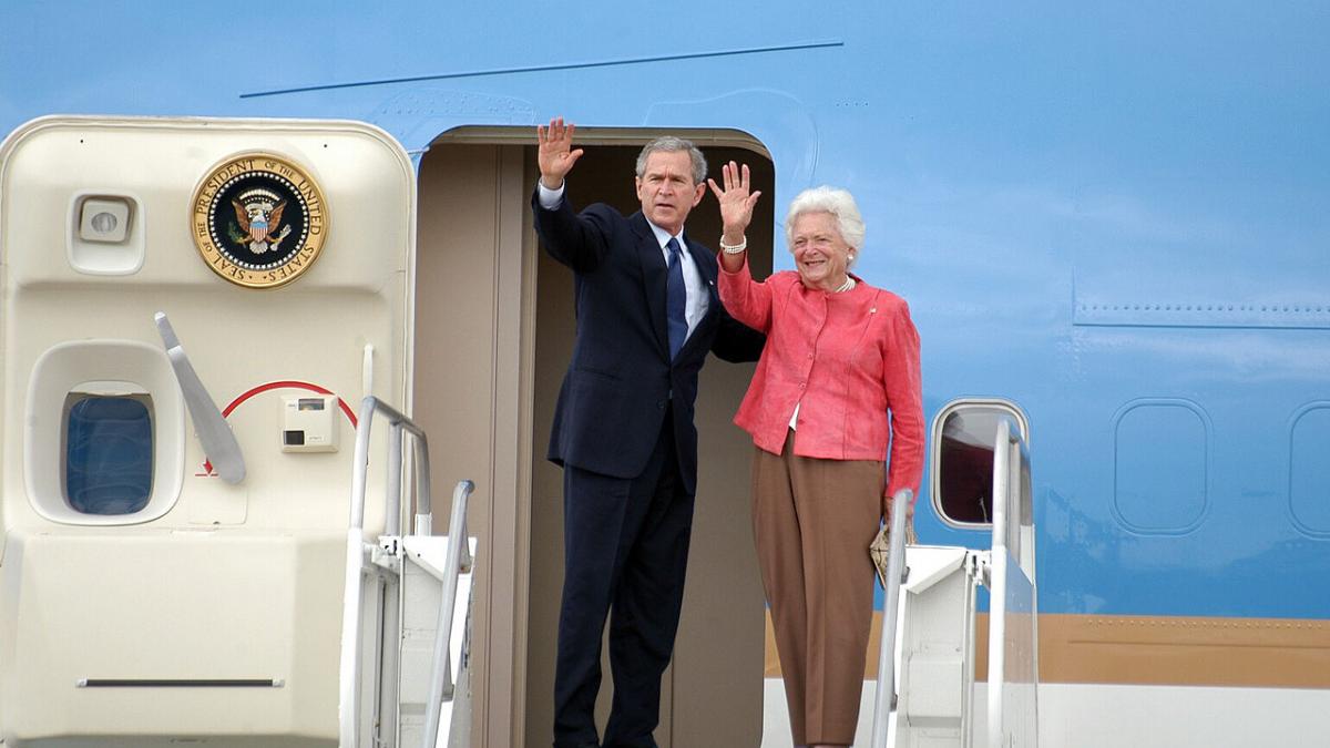 A murit Barbara Bush, fostă primă doamnă a Americii