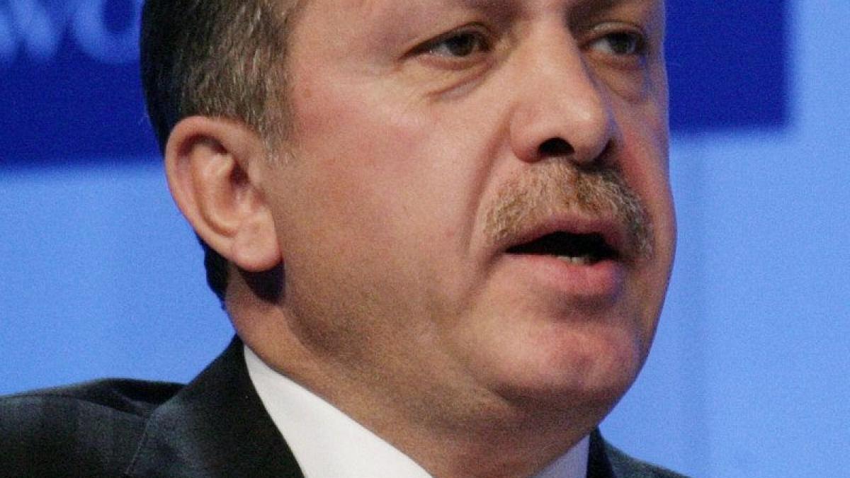 Alegeri anticipate în Turcia pe data de 24 iunie